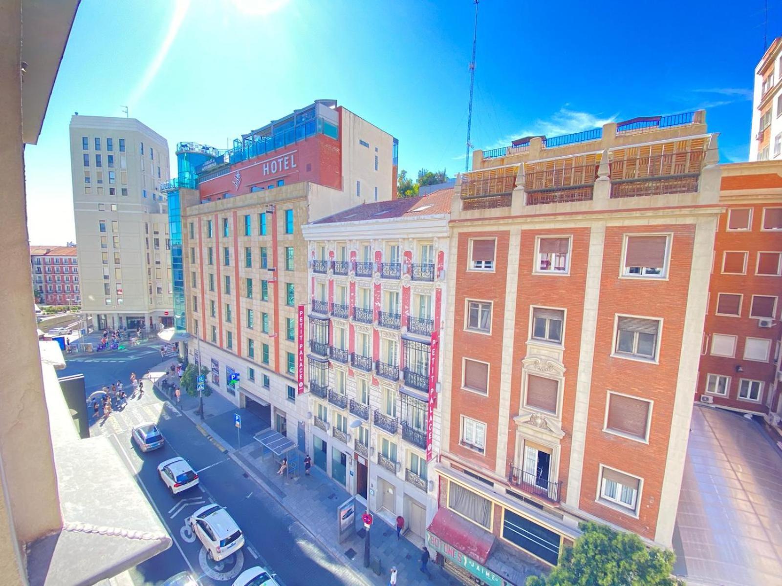 Estudios Gran Via Madrid Eksteriør billede